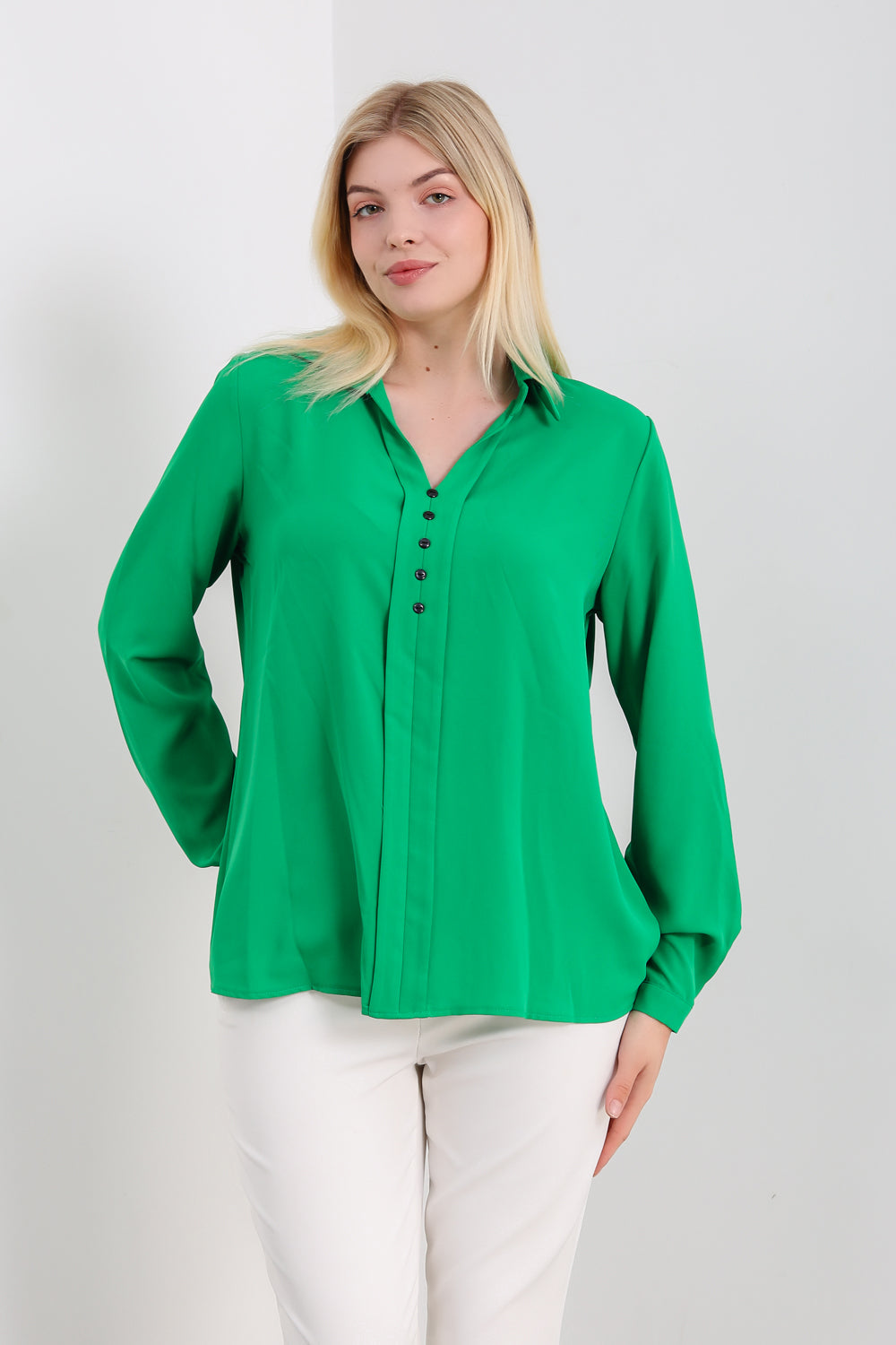 Oversized Long Sleeves Blouse Shirt with Button Details in Green