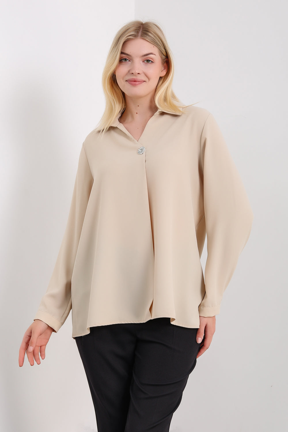 Oversized Long Sleeves Blouse with Brooch Details in Beige