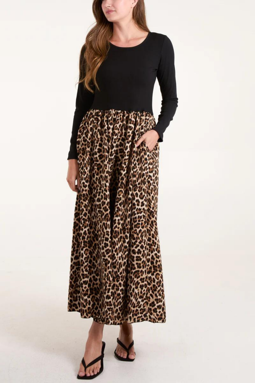 chinese dress ladies Relaxed Fit Long Sleeves Maxi Dress in Black and Leopard – HOXTON GAL