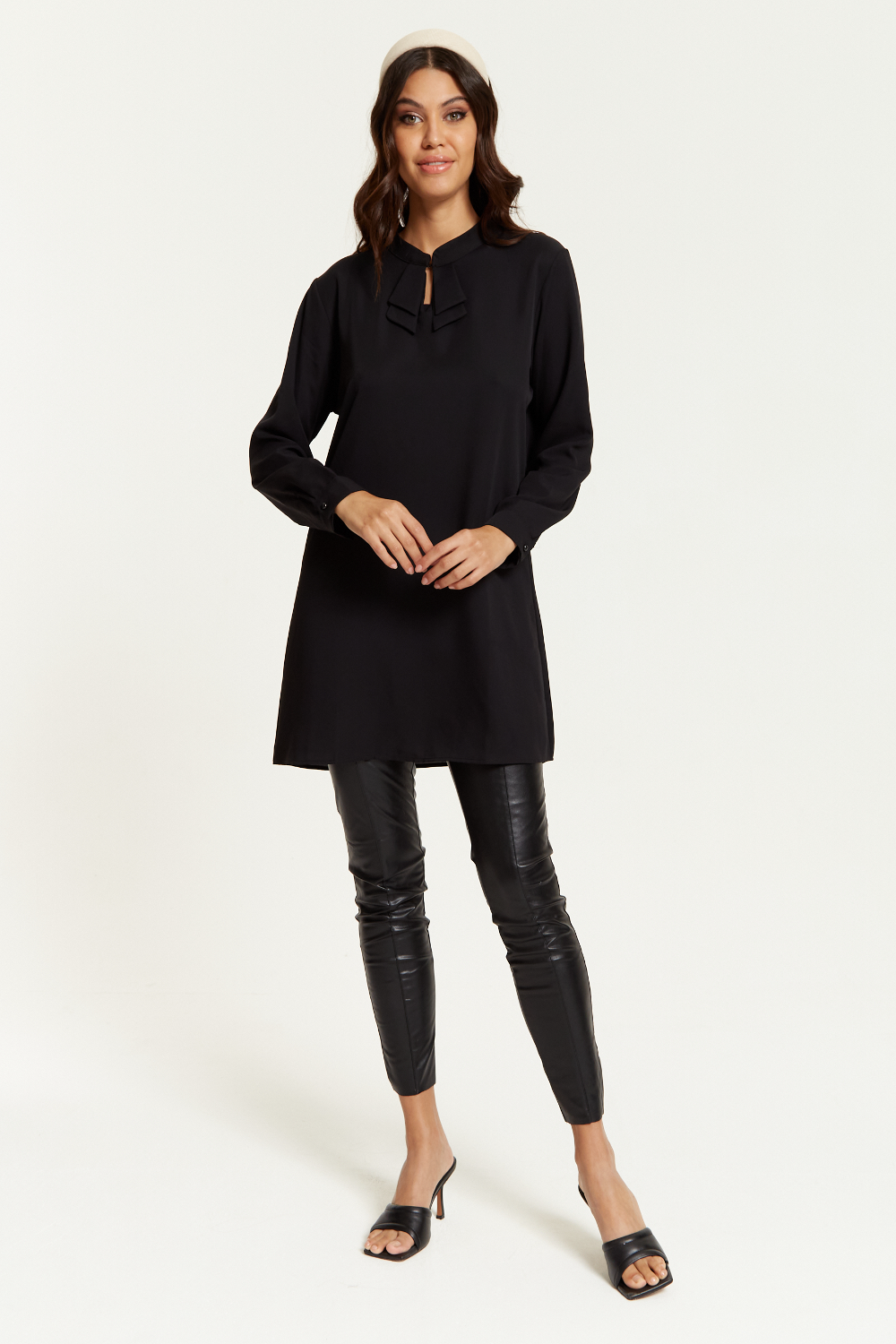 Oversized Long Sleeves Tunic Top with Collar Details in Black - HOXTON GAL