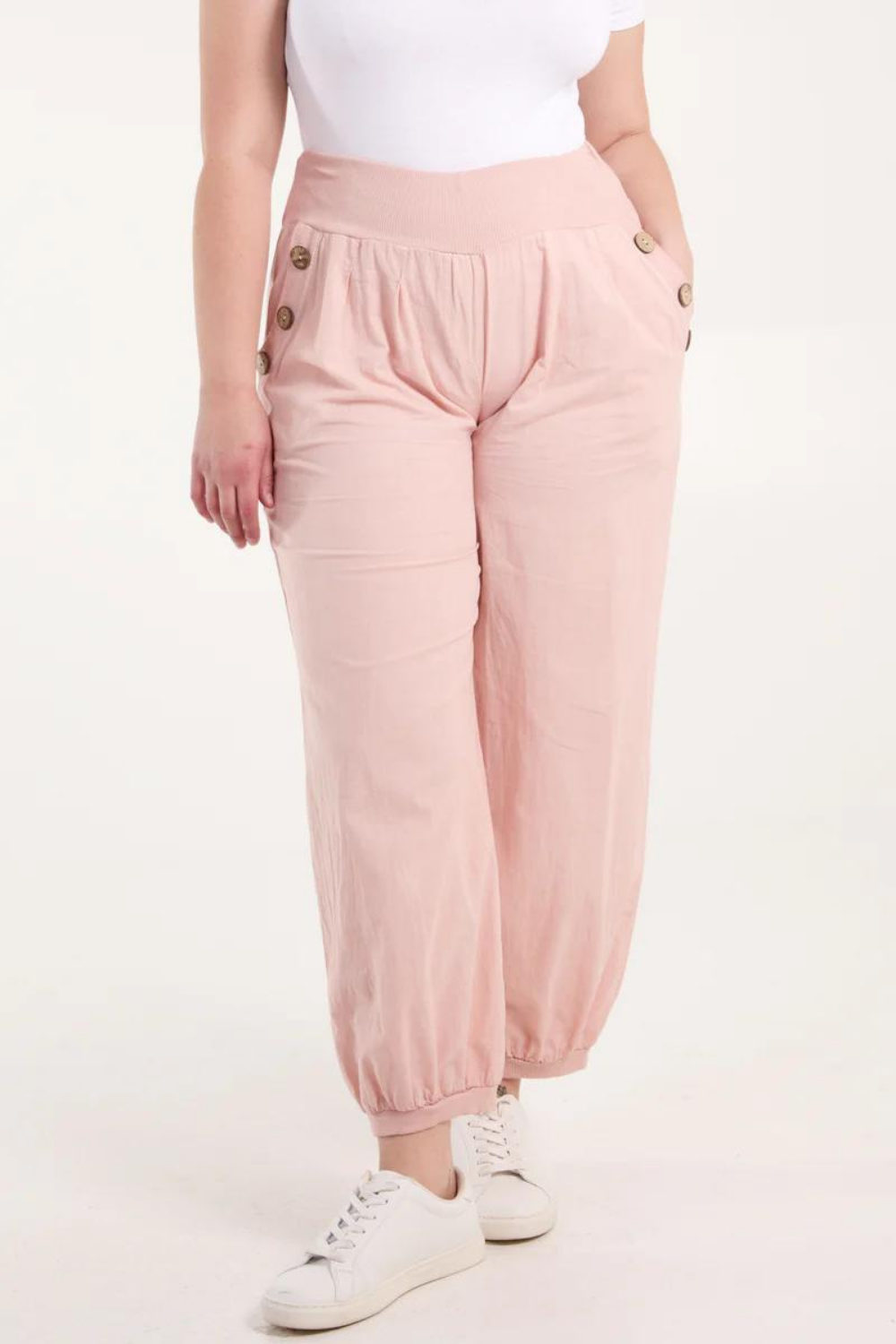 Relaxed Fit Button Detailed Trousers in Pink – HOXTON GAL