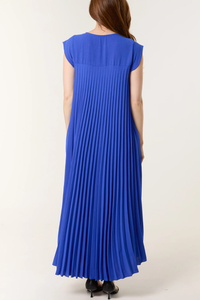 Relaxed Fit Cap Sleeve Pleated Maxi Dress in Royal Blue