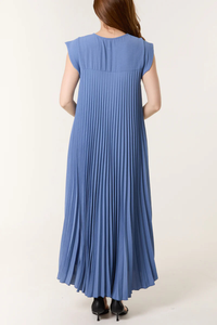 Oversized Cap Sleeve Pleated Maxi Dress in Denim