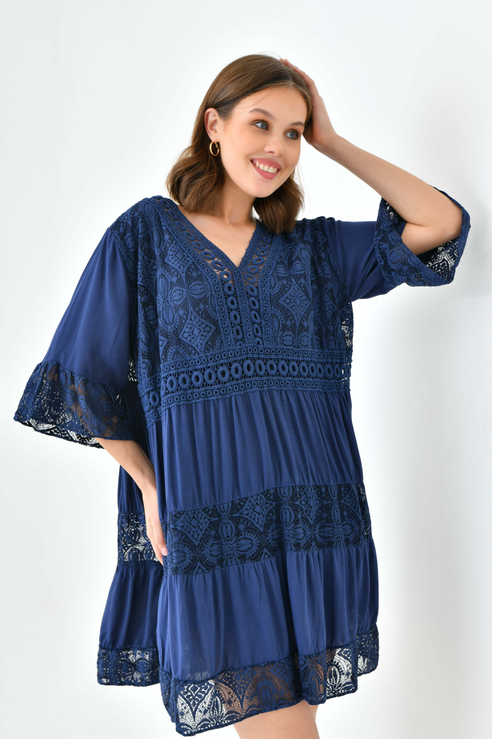 Oversized 3/4 Sleeves Lace Detailed V Neck Mini Dress in Navy