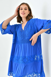 Oversized 3/4 Sleeves Lace Detailed V Neck Mini Dress in Royal Blue