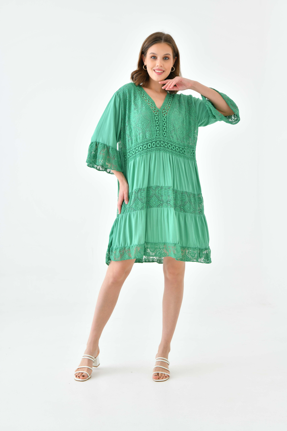 Oversized 3/4 Sleeves Lace Detailed V Neck Mini Dress in Green