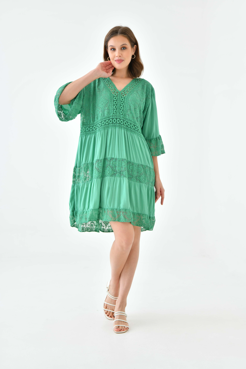 Oversized 3/4 Sleeves Lace Detailed V Neck Mini Dress in Green