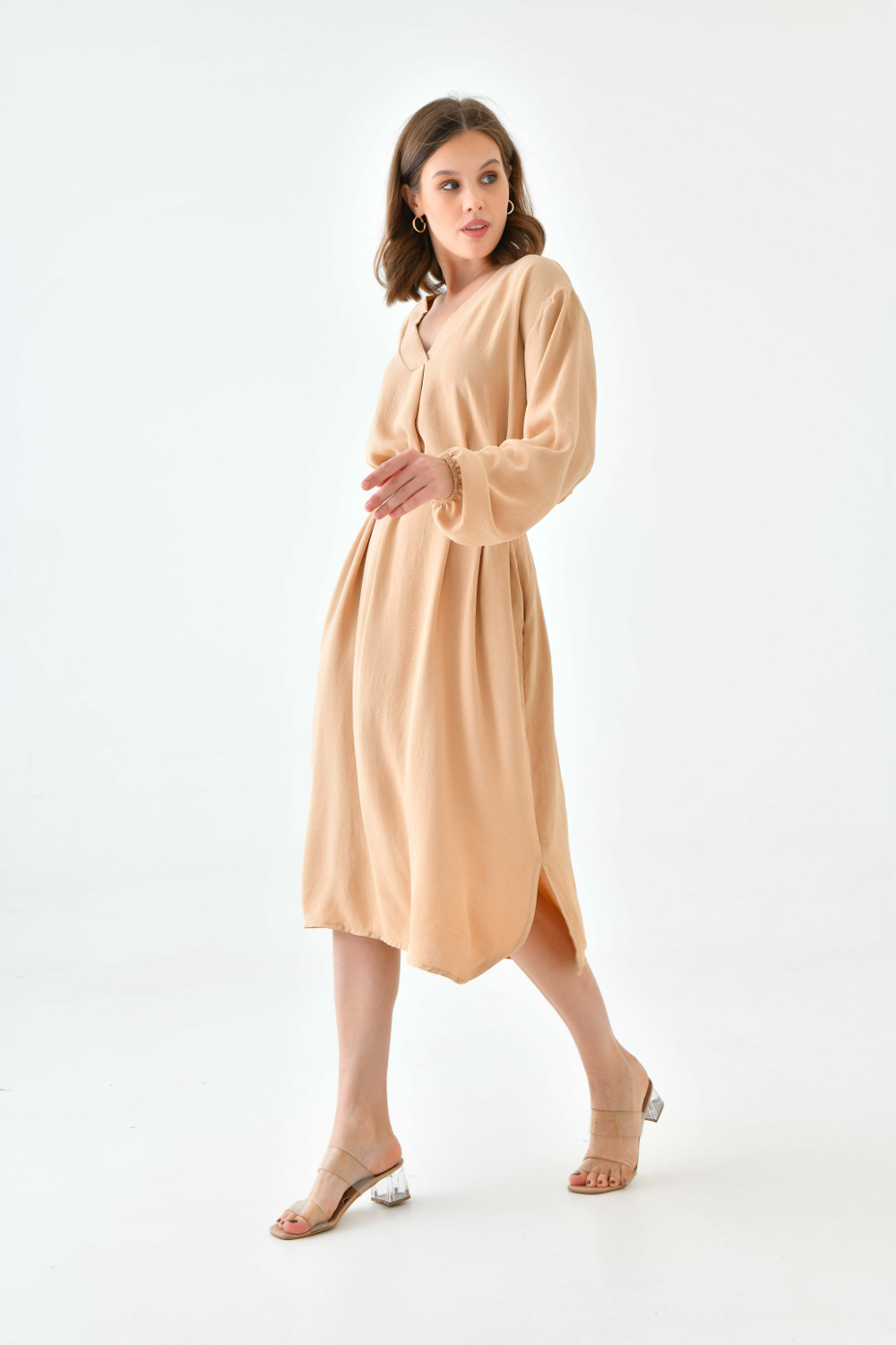 Oversized Long Sleeves V Neck Midi Dress with Matching Belt in Beige