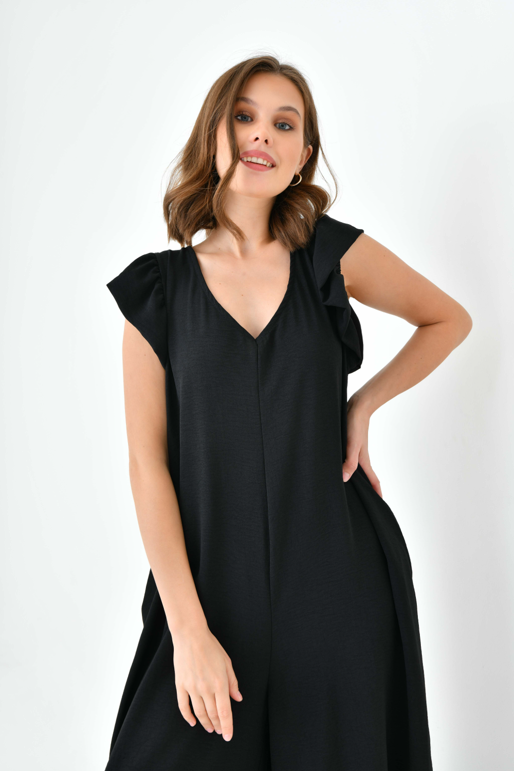 Oversized Back Detailed Ruffle Sleeve V Neck Jumpsuit with Wide Leg in Black