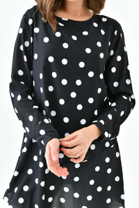 Oversized 3/4 Sleeves Crew Neck Layered Tunic with Polka Dot Print in Black and White