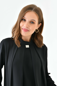Oversized Long Sleeves Brooch Detailed Top in Black