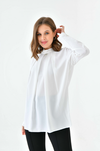 Oversized Long Sleeves Brooch Detailed Top in White