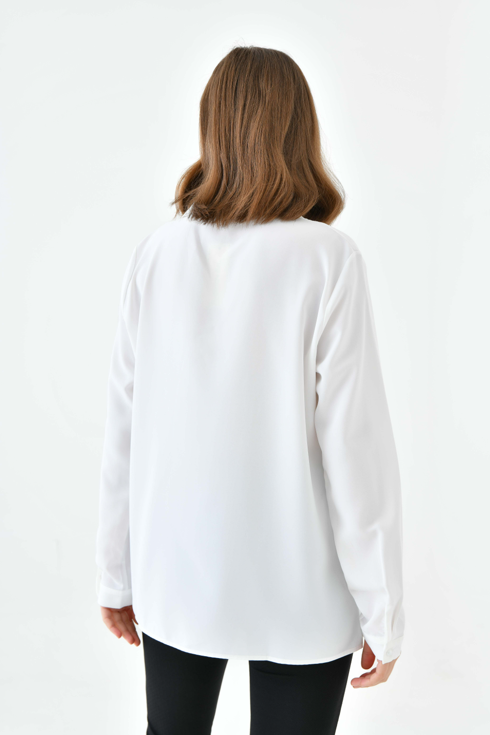 Oversized Long Sleeves Shirt Collar Blouse Top with Brooch Detail in White