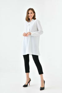 Oversized Long Sleeves Shirt Collar Tunic Top with Brooch Detail in White
