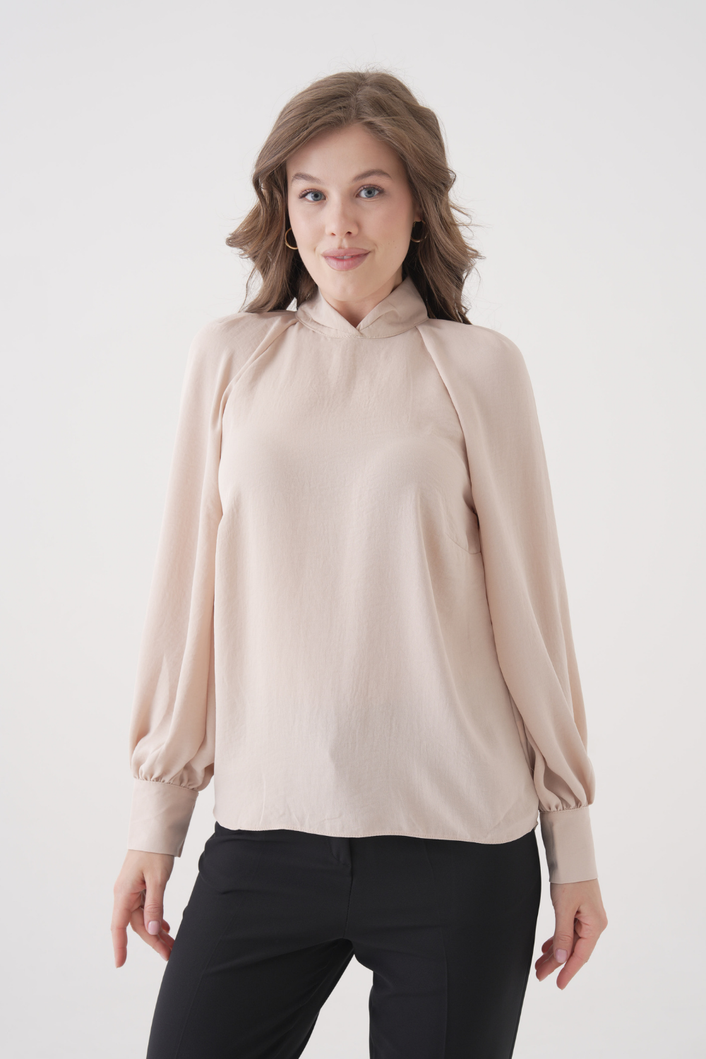 Relaxed Fit Long Sleeve Mock-Neck Blouse in Beige