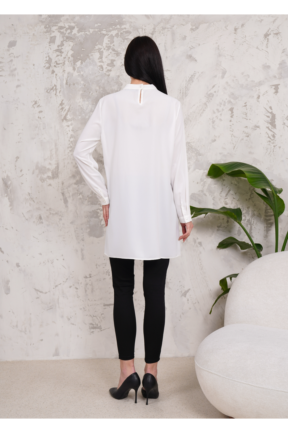 Oversized Long Sleeves Brooch Detailed Tunic in White