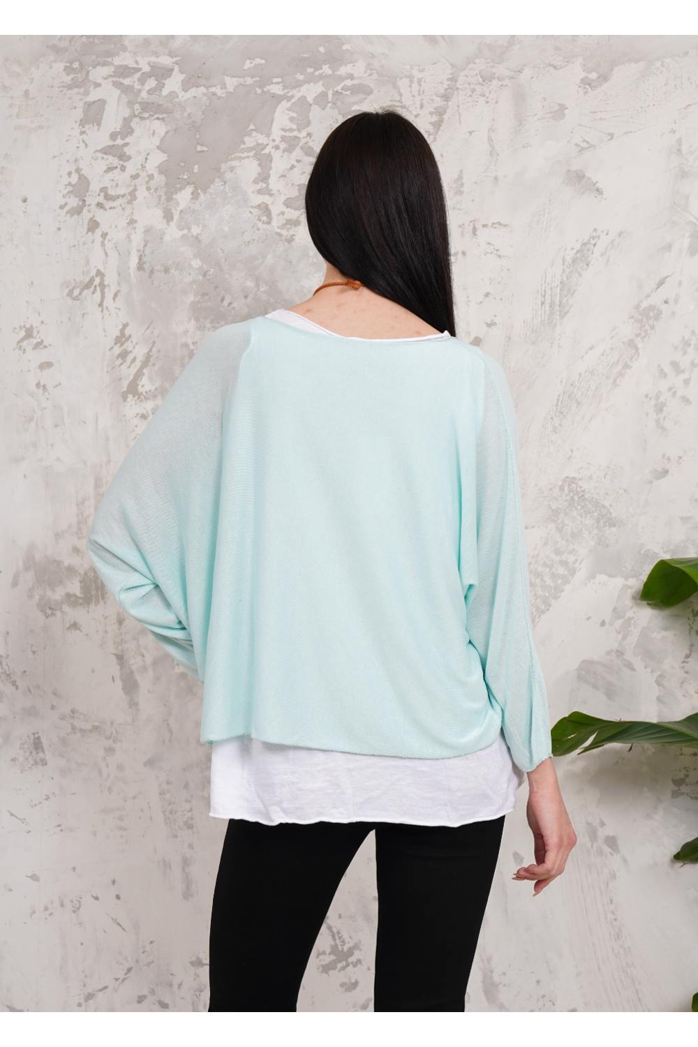 Oversized Long Sleeves Double Layered Top with Necklace in Mint
