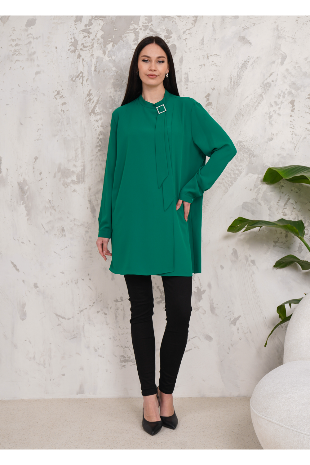 Relaxed Fit Long Sleeves Brooch Detailed Tunic in Green