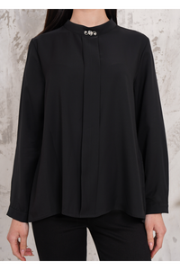 Relaxed Fit Long Sleeves Brooch Detailed Blouse in Black