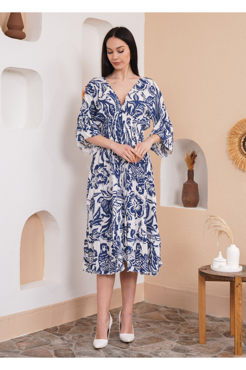 Oversized V Neck Shirred Waist Floral Print Midi Dress in Navy