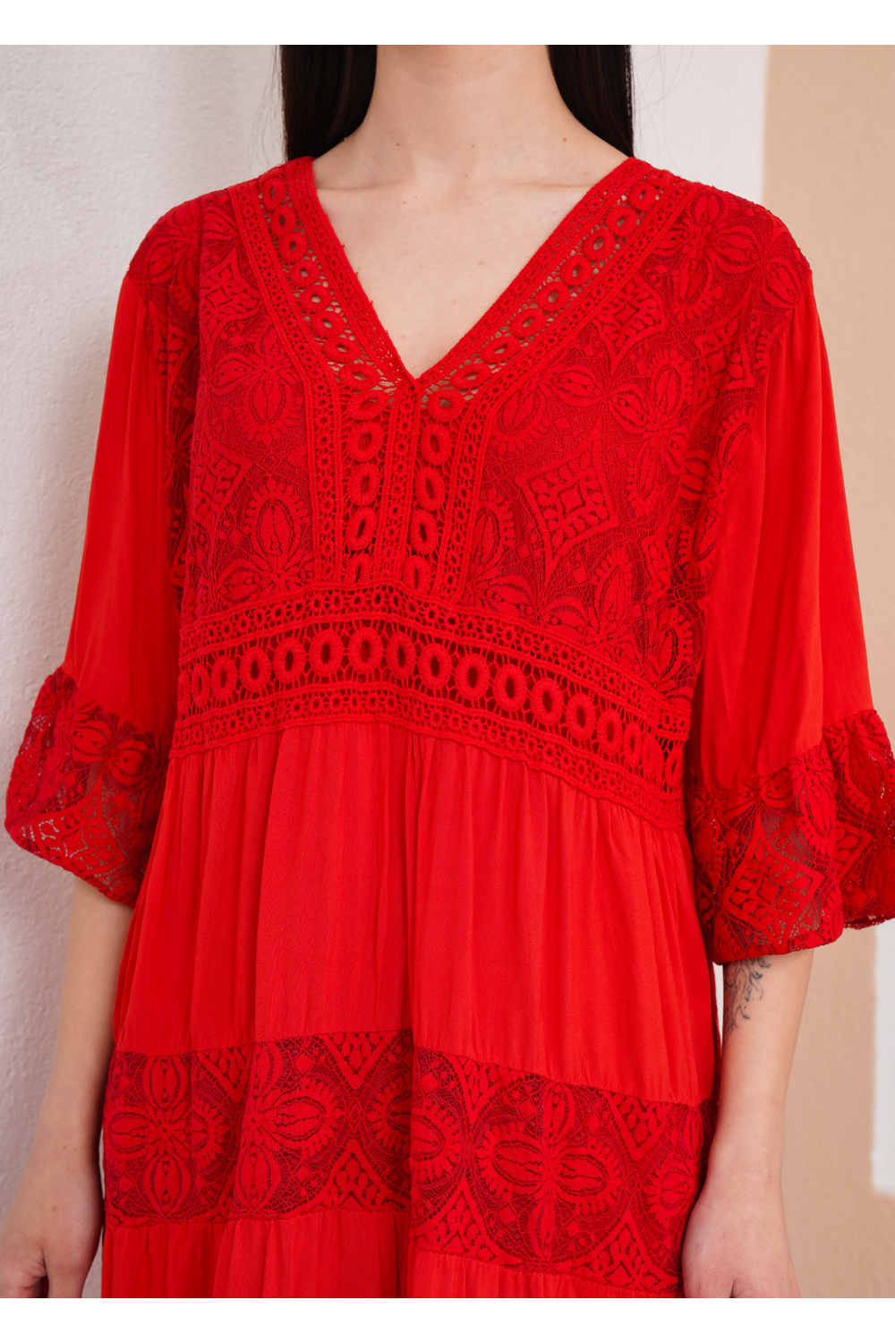 Relaxed Fit 3/4 Sleeves Lace Detailed V Neck Mini Dress in Red