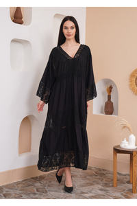 Relaxed Fit 3/4 Sleeves Lace Detailed V Neck Maxi Dress in Black
