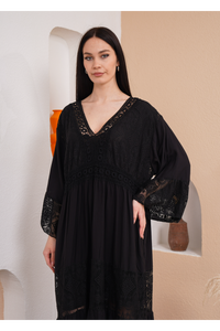 Relaxed Fit 3/4 Sleeves Lace Detailed V Neck Maxi Dress in Black
