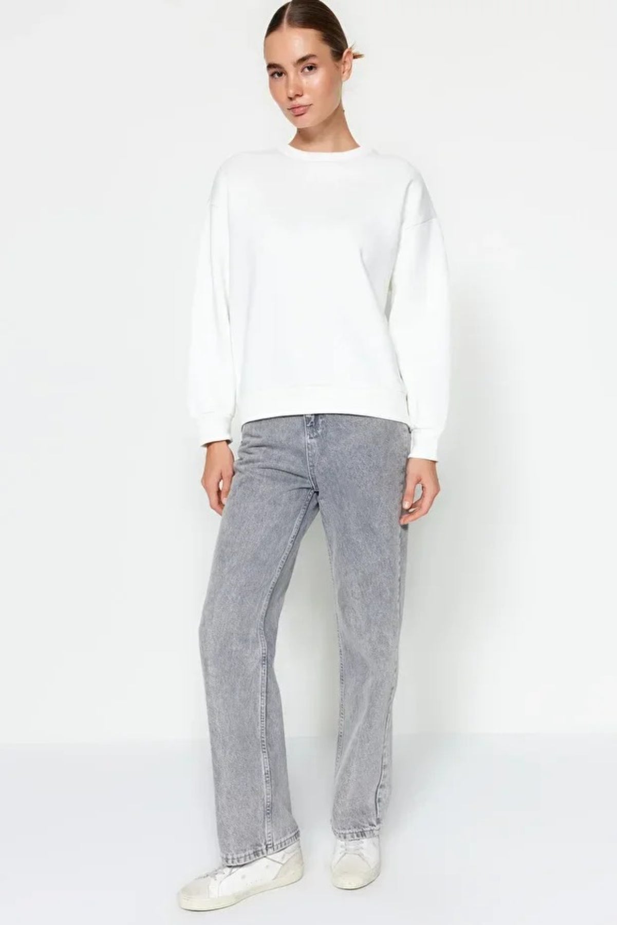 Thick Fleece-Lined Regular Fit Crew Neck Basic Knit Sweatshirt
