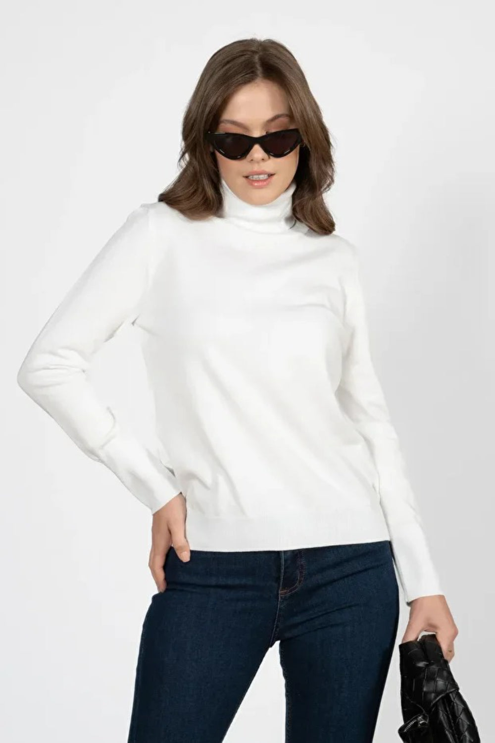 White Full Turtleneck Knit Sweater