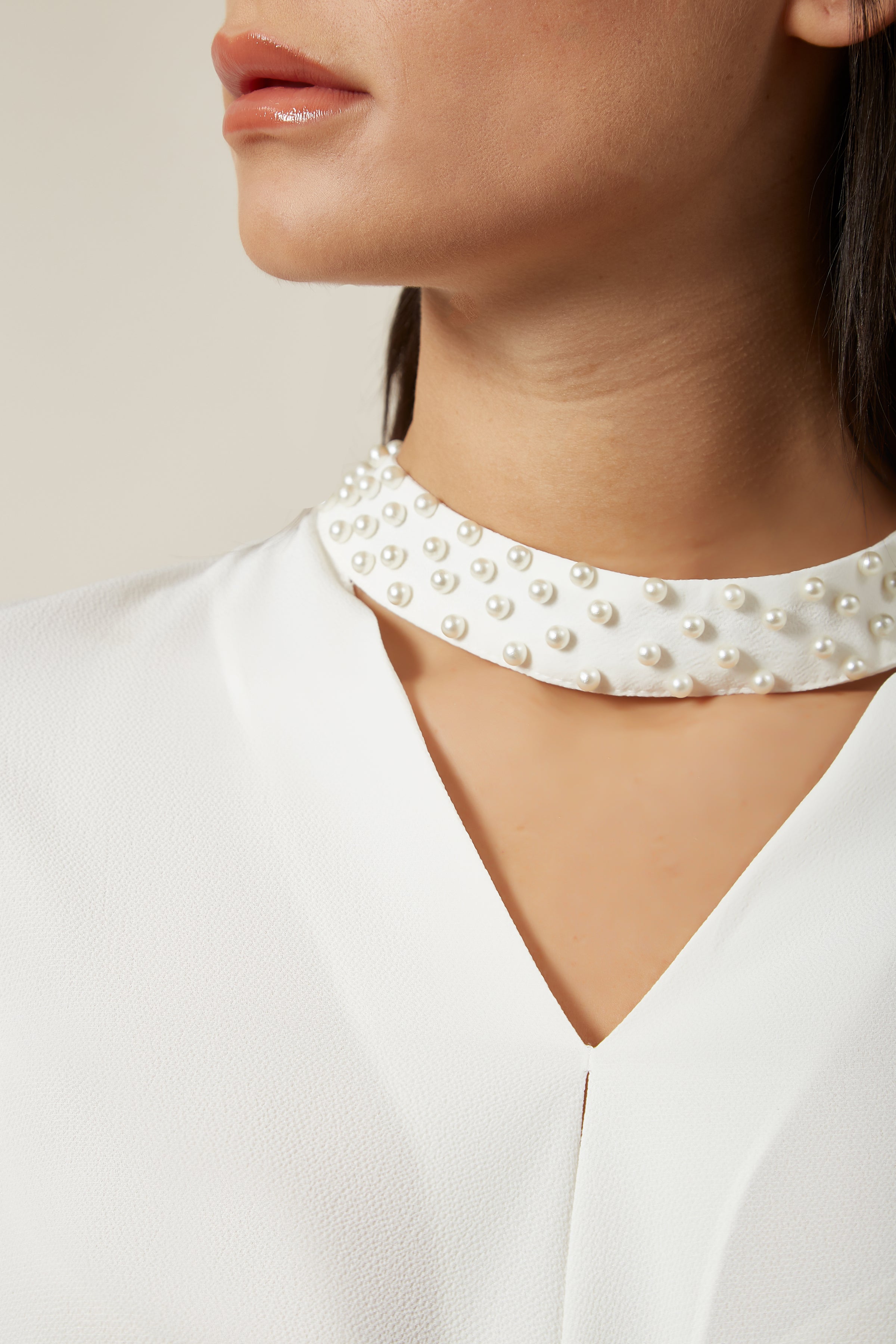 Long Sleeves Oversized Top with Pearl Detail Collar In White