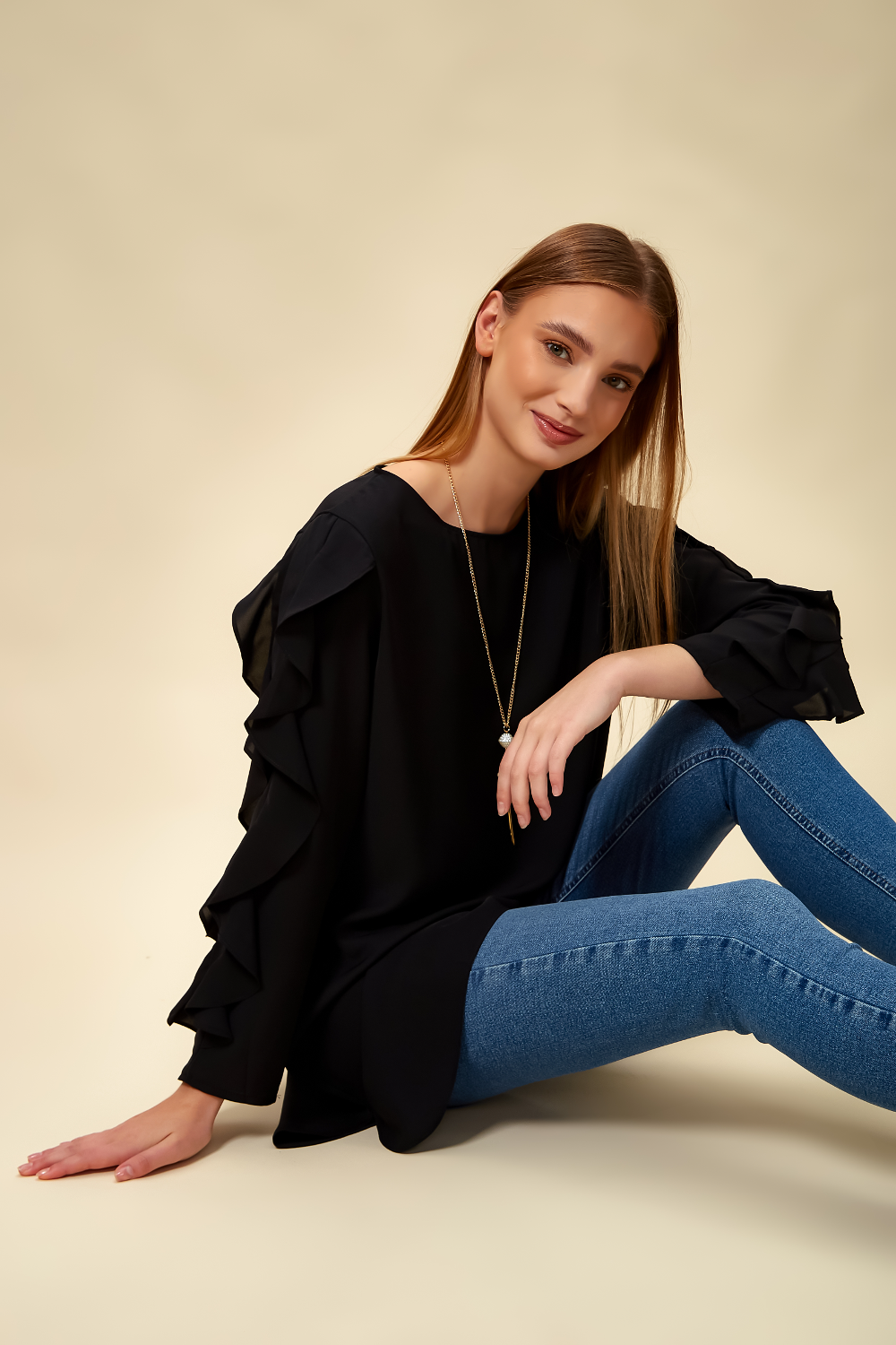Oversized Ruffle Sleeve Relaxed Fit Tunic in Black