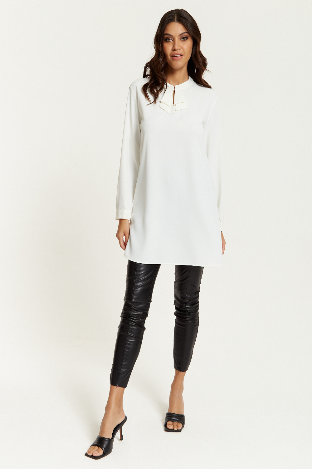 Oversized Long Sleeves Detailed Collar Tunic in White