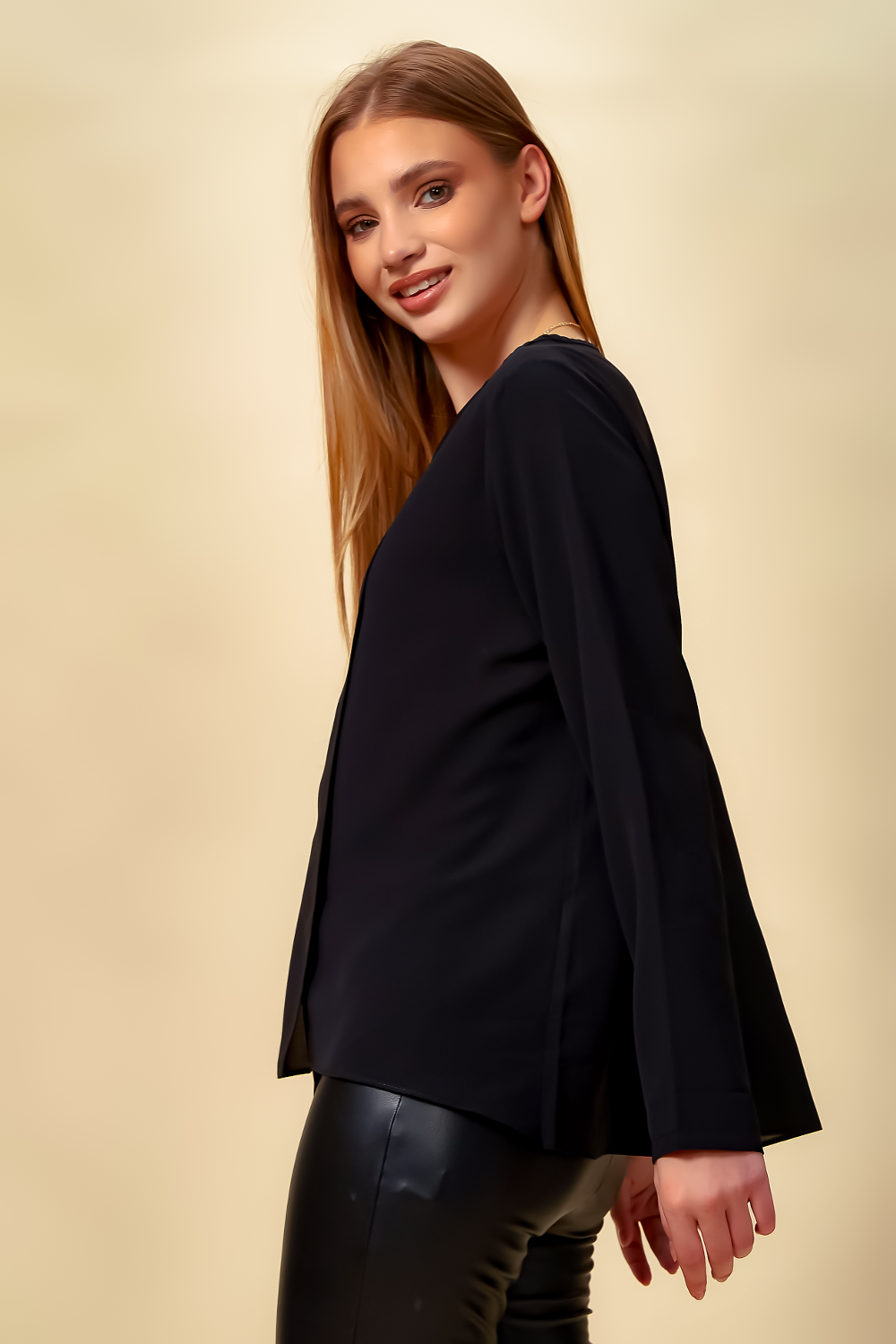 Oversized Layered Top with Necklace in Black