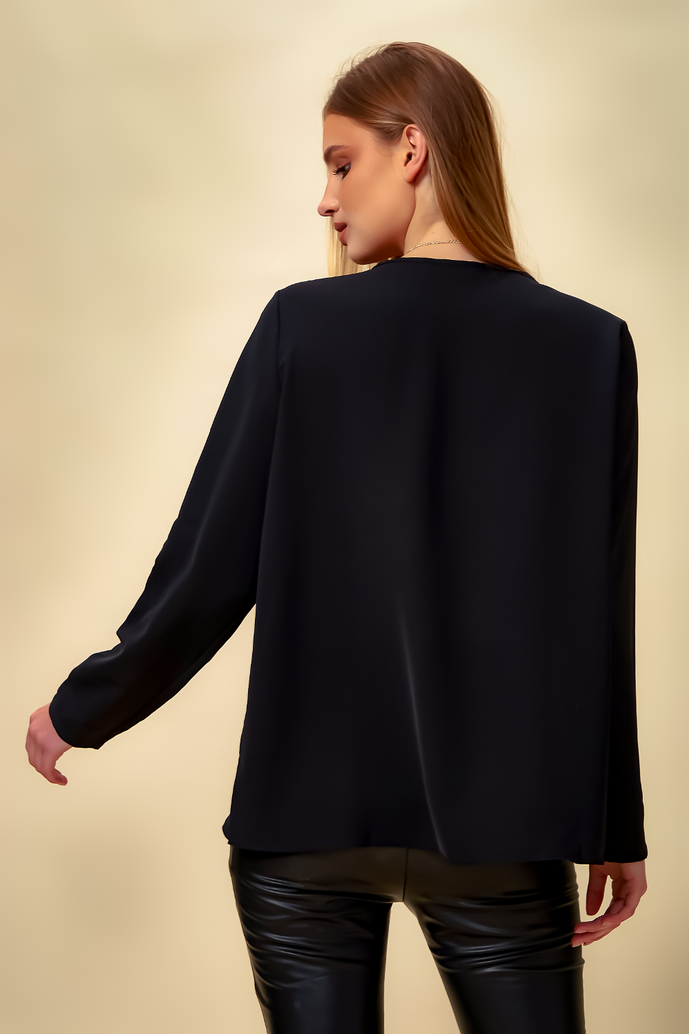 Oversized Layered Top with Necklace in Black