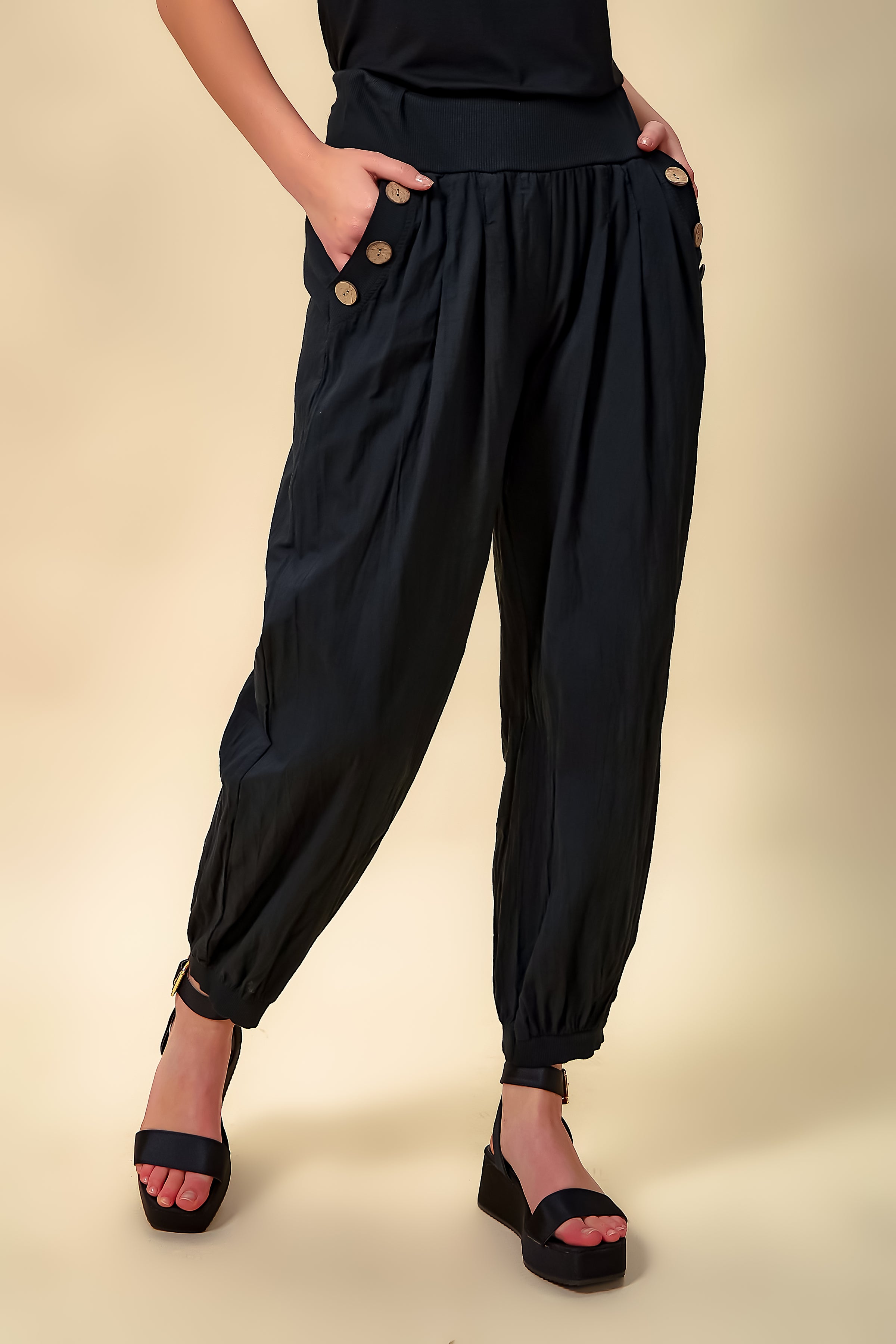 Relaxed Fit Button Detailed Trouser in Black