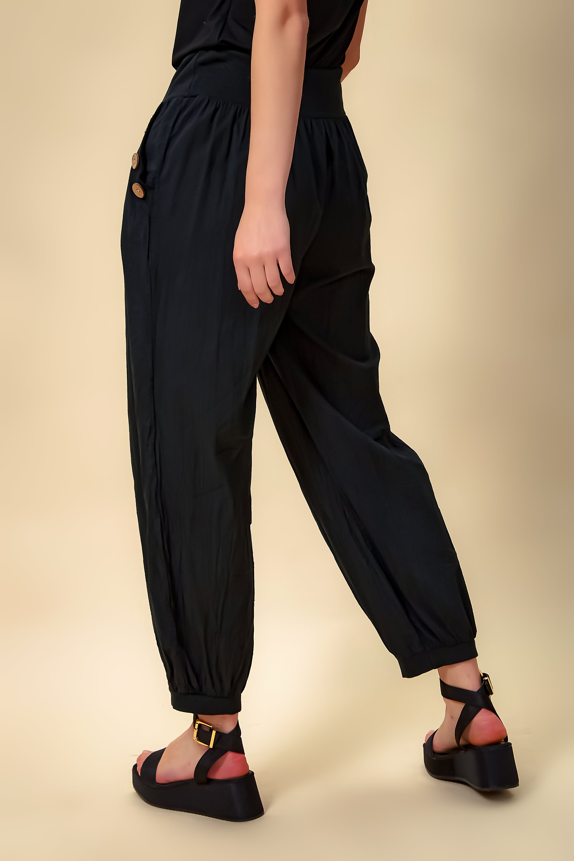 Relaxed Fit Button Detailed Trouser in Black