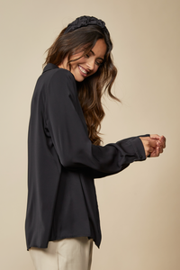 Oversized Button Detailed Long Sleeves Top in Black