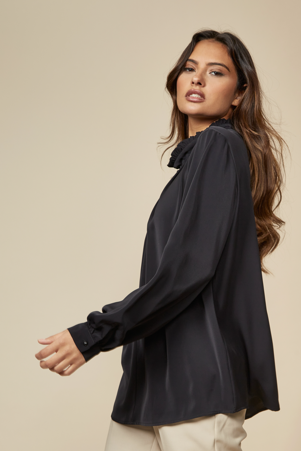 Oversized Ruffle Neck Top with Long Sleeves in Black