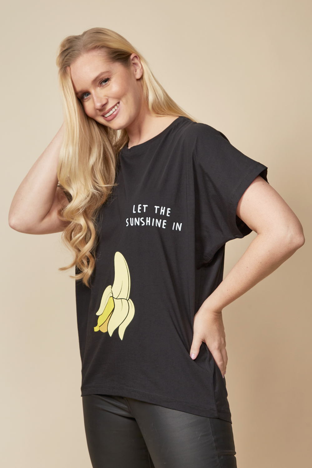 Oversized Banana T-Shirt in Black