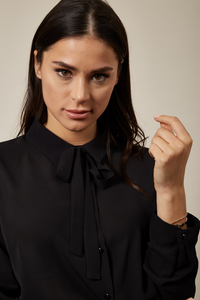 Tie Neck Oversized Top In Black