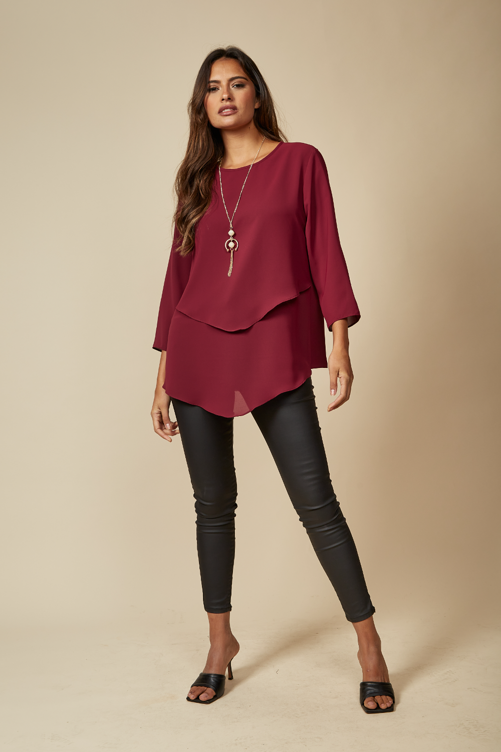 3/4 Sleeve Relaxed Layered Top With Necklace In Burgundy