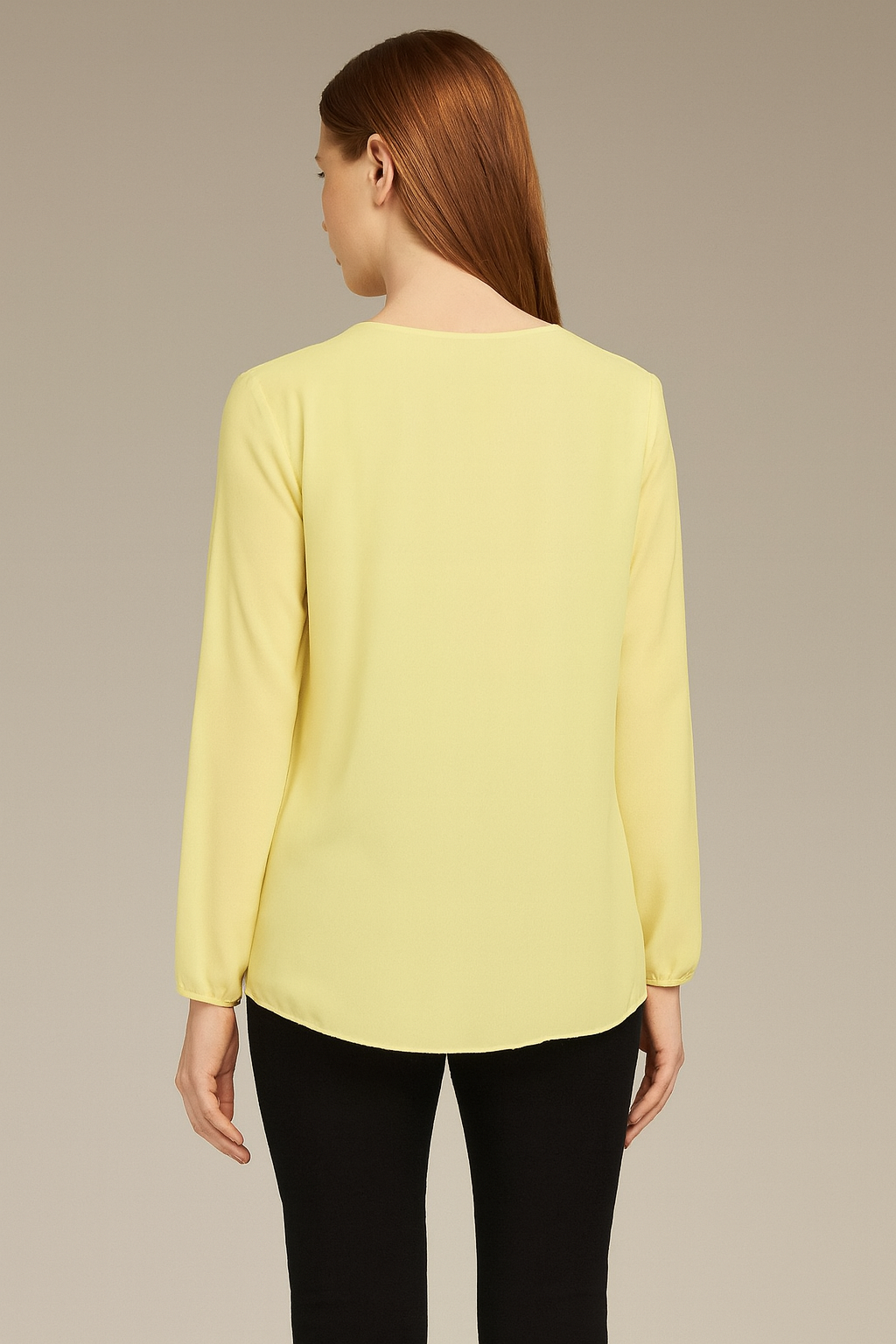 Oversized Long Sleeves Pleated Top with Tulle Details in Yellow with Necklace