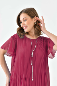 Oversized Round Neck Short Sleeve Pleated Blouse in Burgundy with Necklace