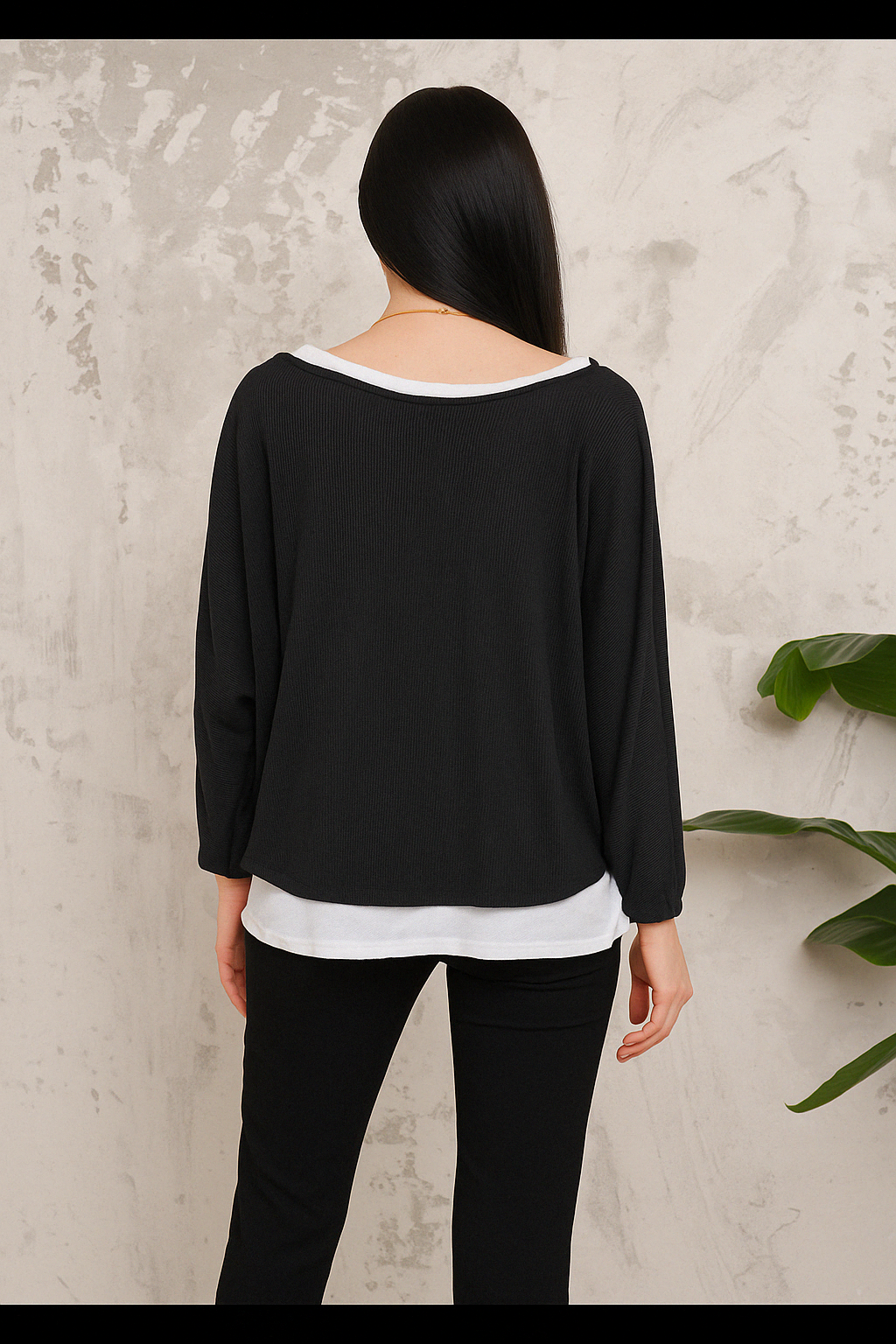 Oversized Long Sleeves Double Layered Top in Black