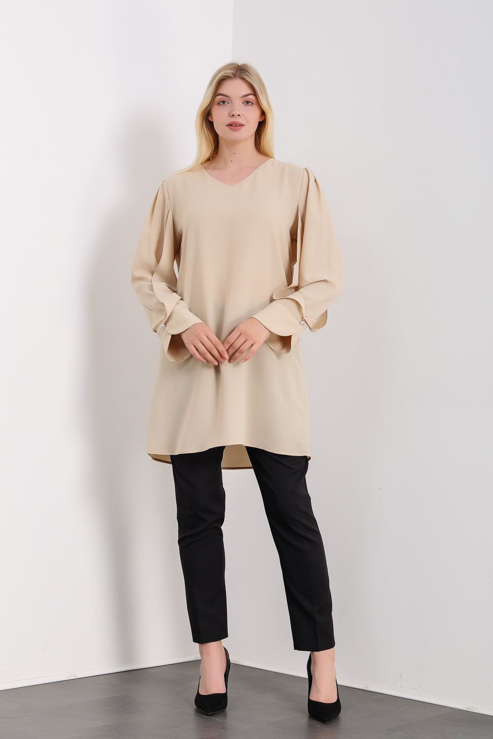 Oversized Detailed Sleeves V Neck Tunic in Beige