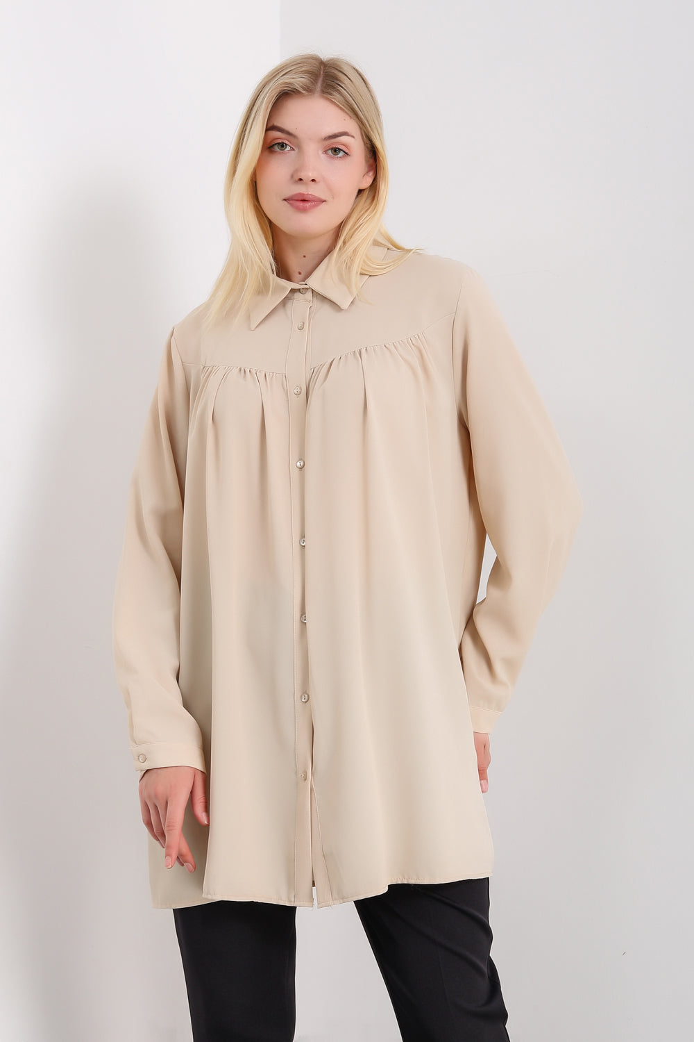 Relaxed Fit Long Sleeves Tunic in Beige