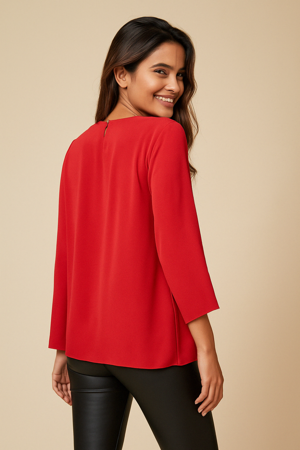 3/4 Sleeve Relaxed Layered Top With Necklace In Red