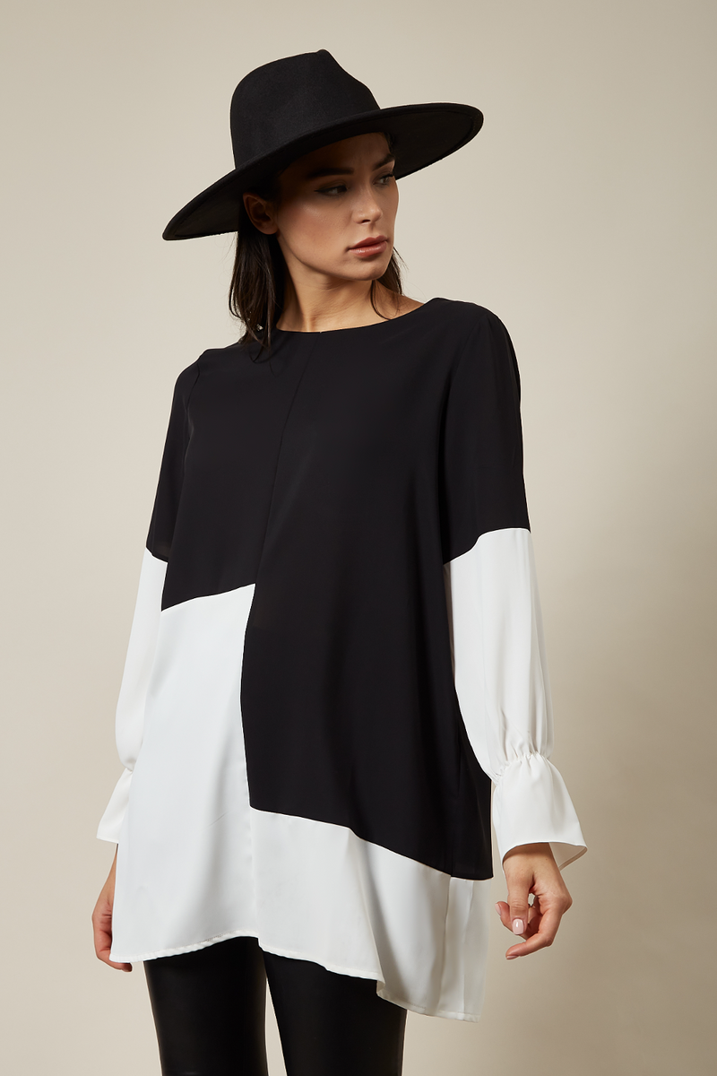 Relaxed Fit Colour Block Top In Black And White