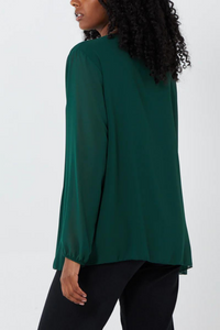 Oversized Long Sleeves Pleated Top with Tulle Details in Green with Necklace