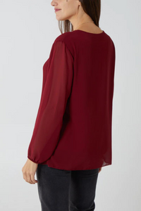 Oversized Long Sleeves Pleated Top with Tulle Details in Burgundy with Necklace